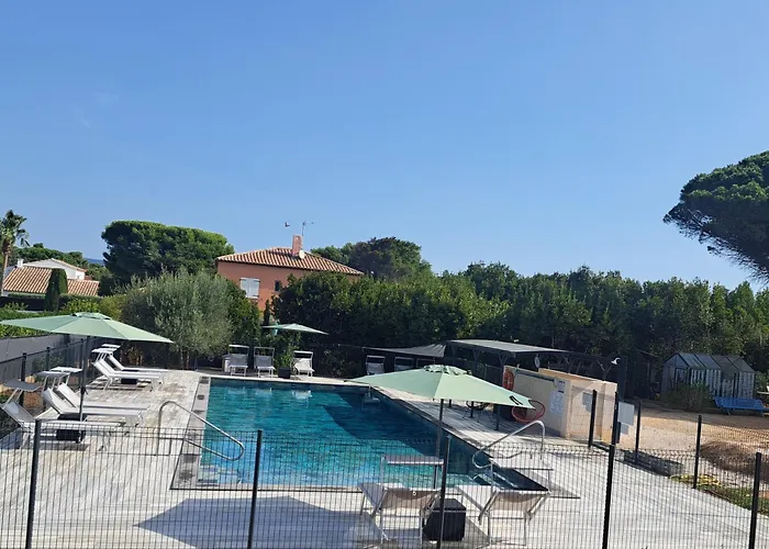 Rdc De De 35 M2 - 400 M Six-Fours-les-Plages