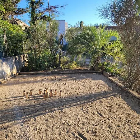 Rdc De De 35 M2 - 400 M Holiday home